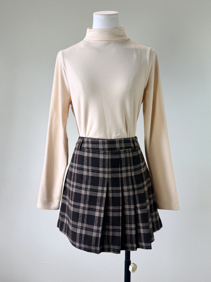 Gladys Skort