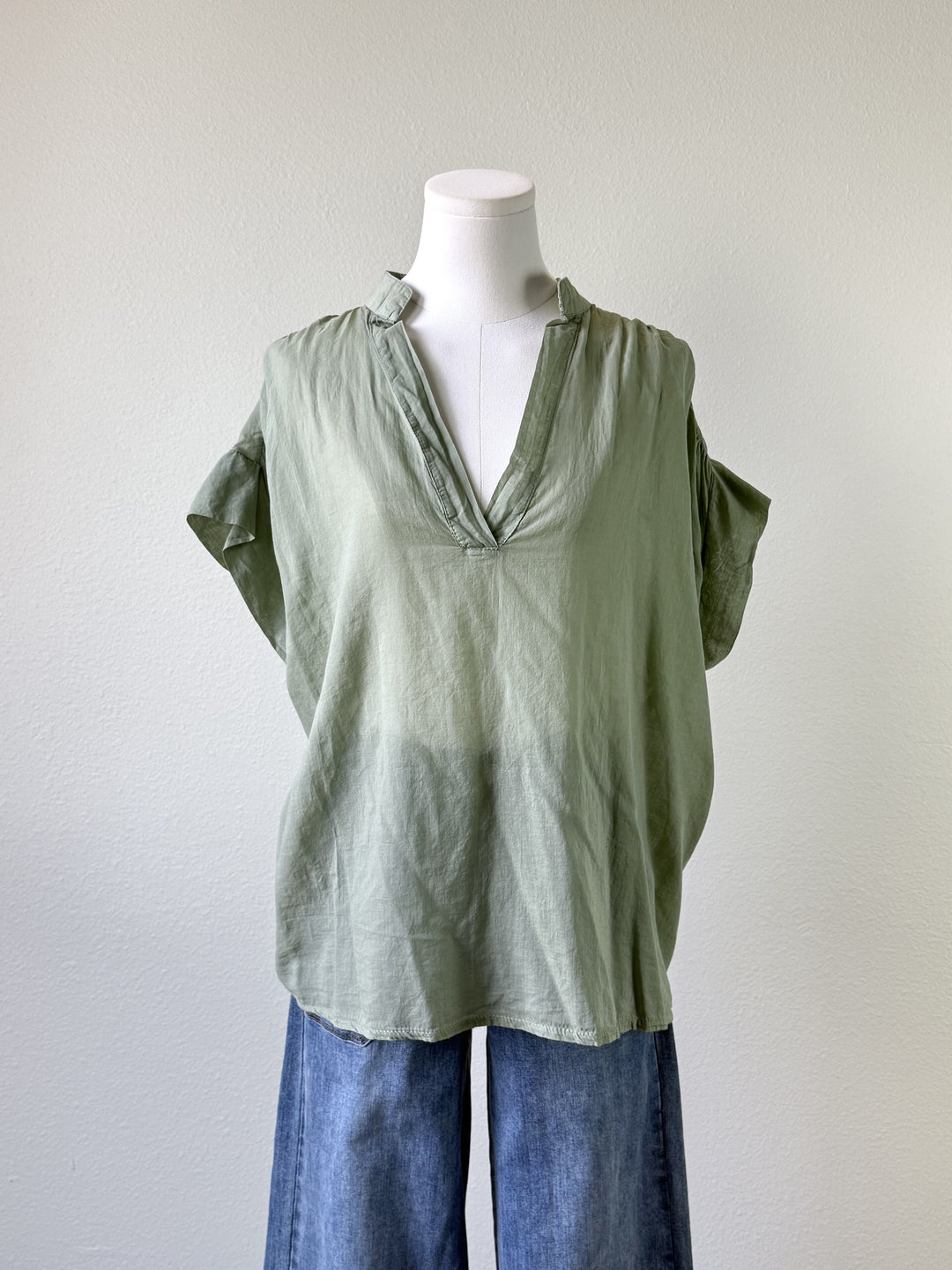 Mona Solid Top
