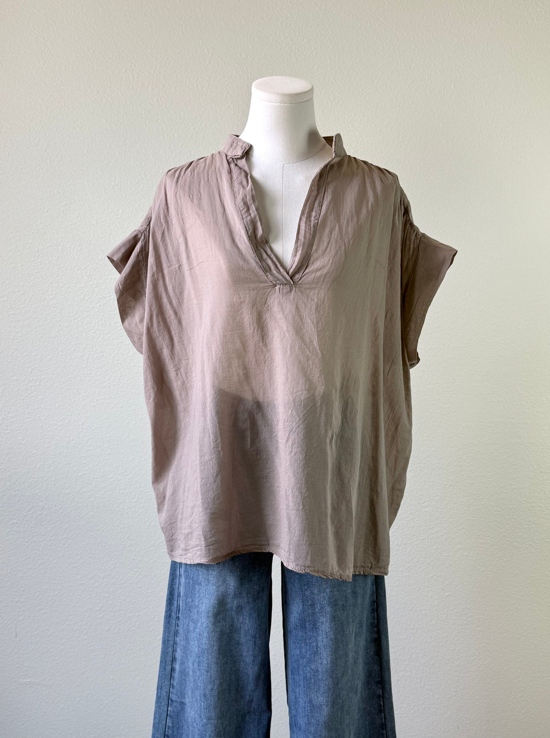 Mona Solid Top