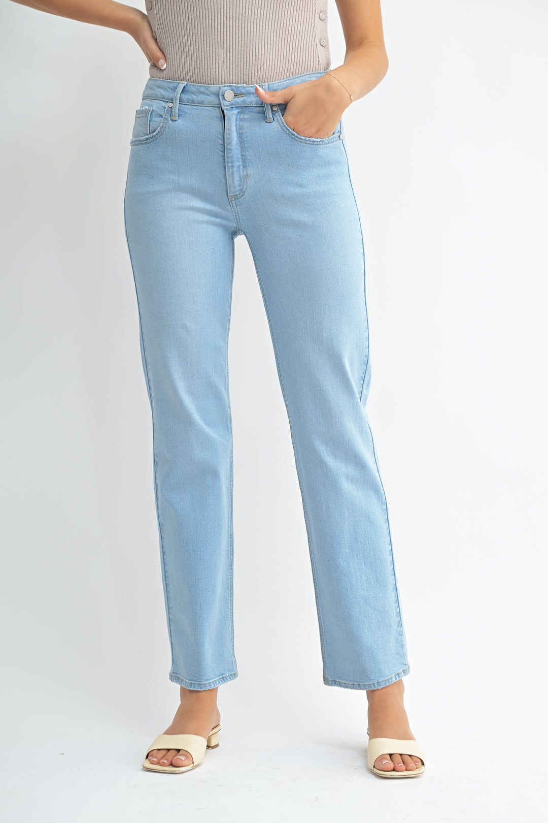 Evie Straight Leg Jean